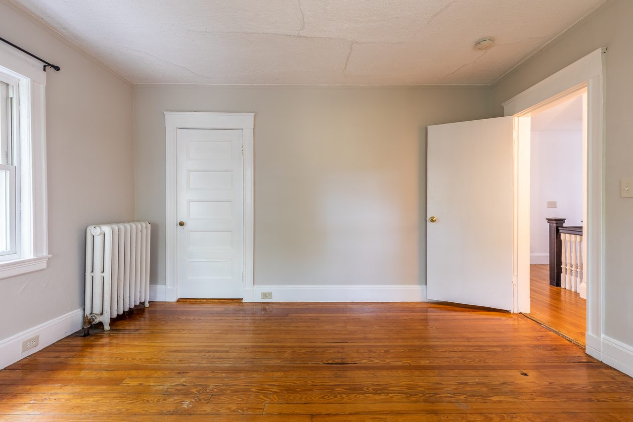  #1341: Brighton - Queen Bedroom E  -  #1341: Brighton  - Gallery -  4