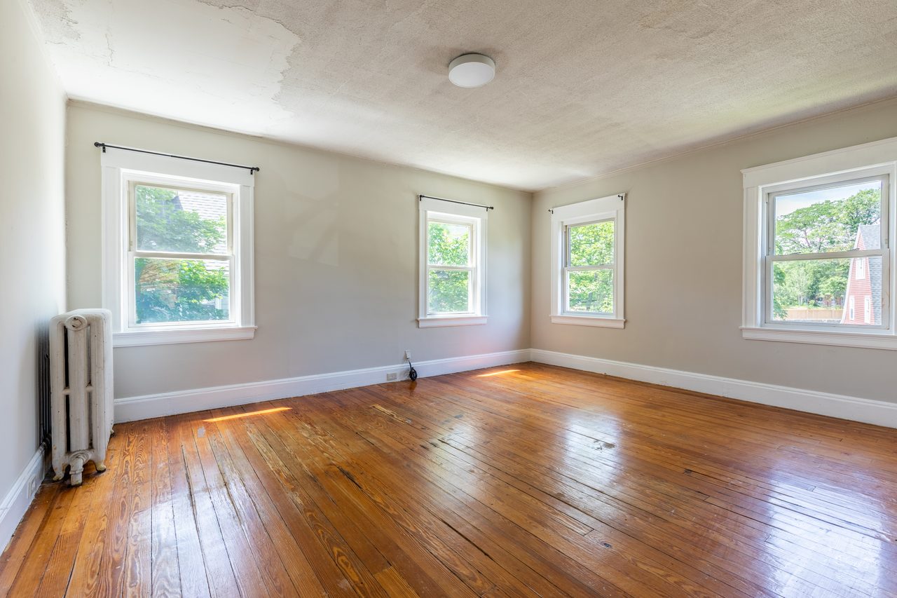 #1341: Brighton - Queen Bedroom D - #1341: Brighton - Gallery - 2