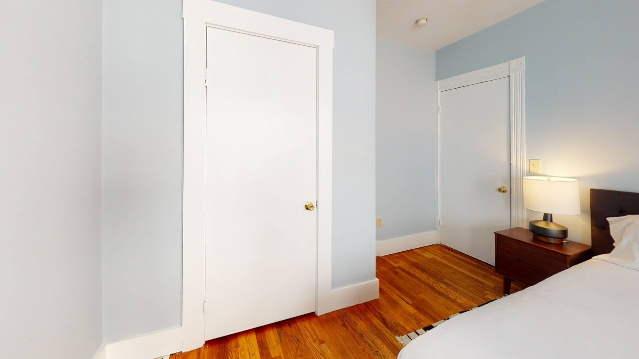 #445: Brighton - Full Bedroom B - 10