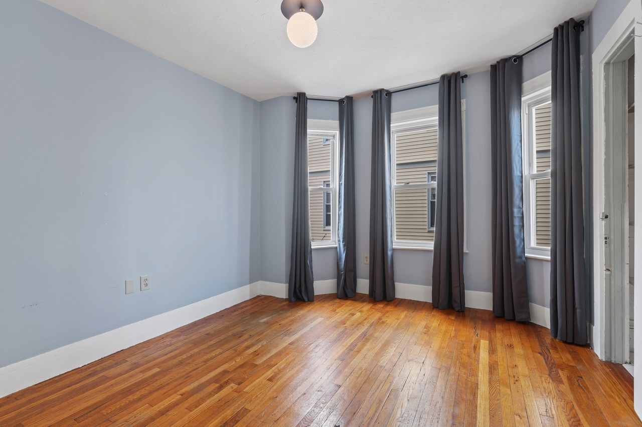 #445: Brighton - Full Bedroom B - 11