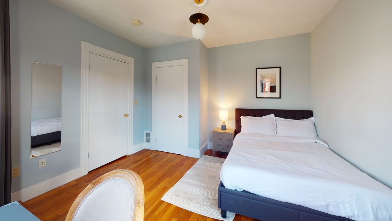 #445: Brighton - Full Bedroom C - 3
