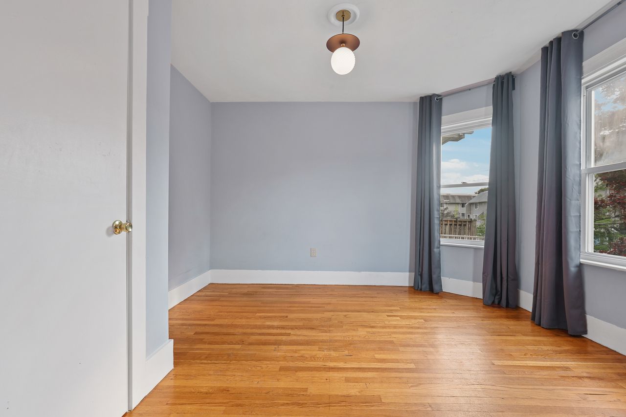 #445: Brighton - Full Bedroom C - 6