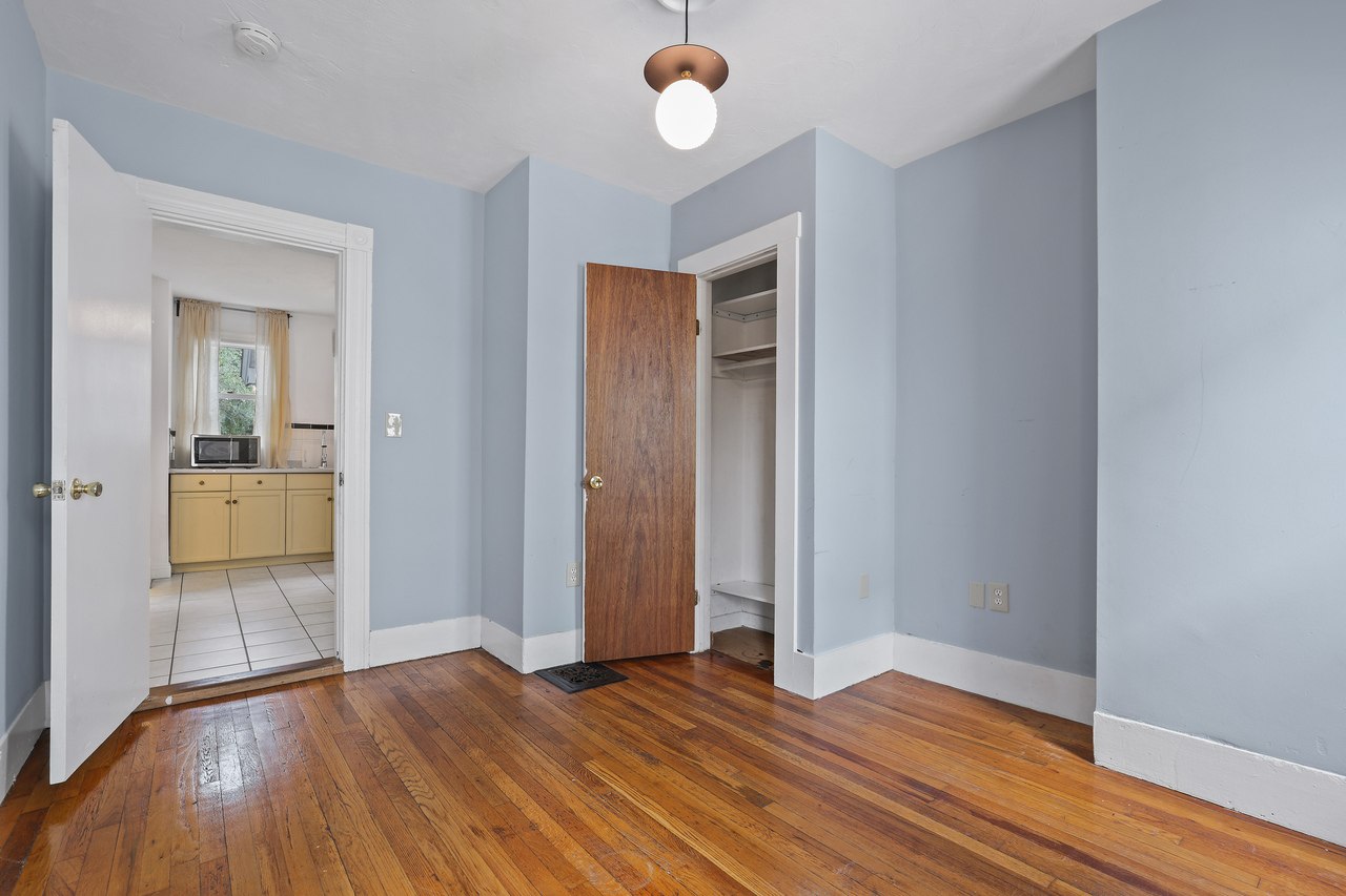 #445: Brighton - Full Bedroom A - 3