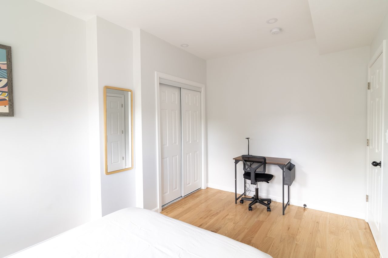 #1755: JFK/UMass - Queen Room B - 3
