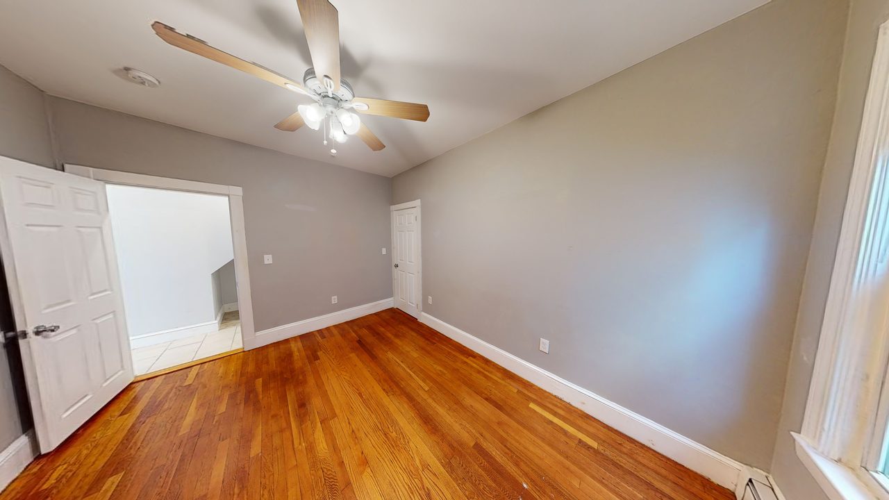 #1416: Somerville - Queen Room A - #1416: Somerville - Gallery - 8