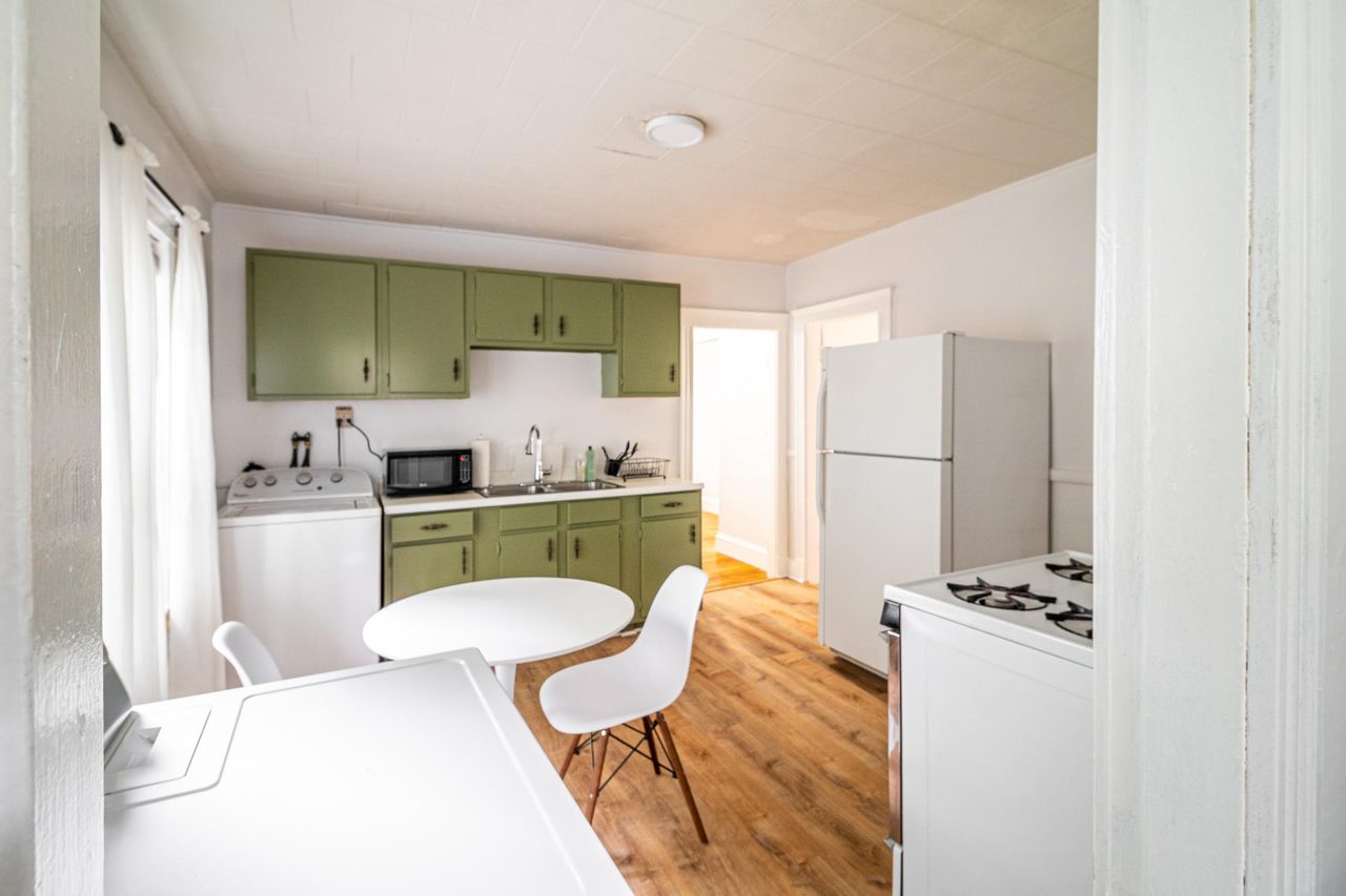 #1227: Mission Hill - Full Bedroom A - 7
