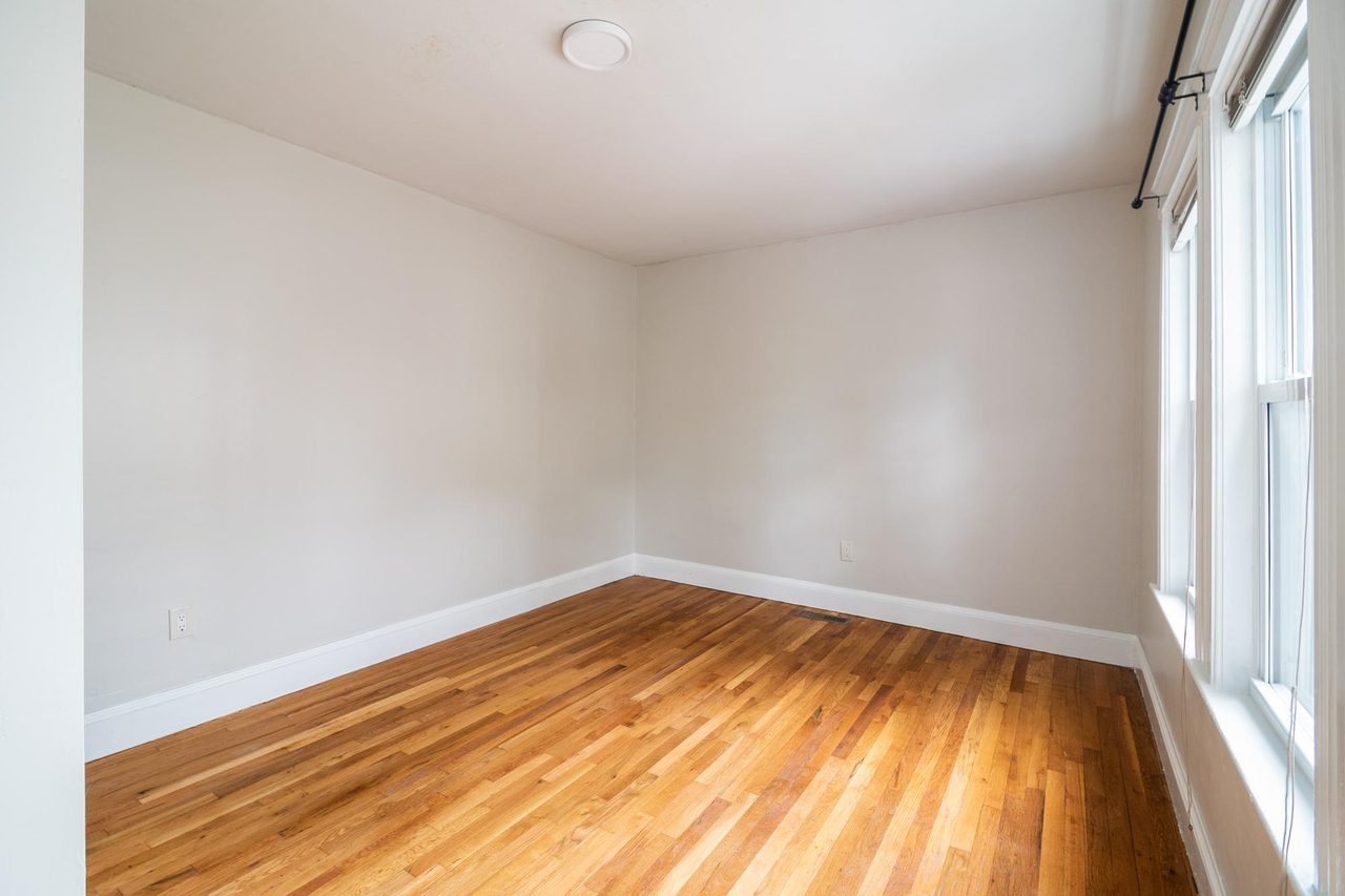 #1227: Mission Hill - Full Bedroom A - 4