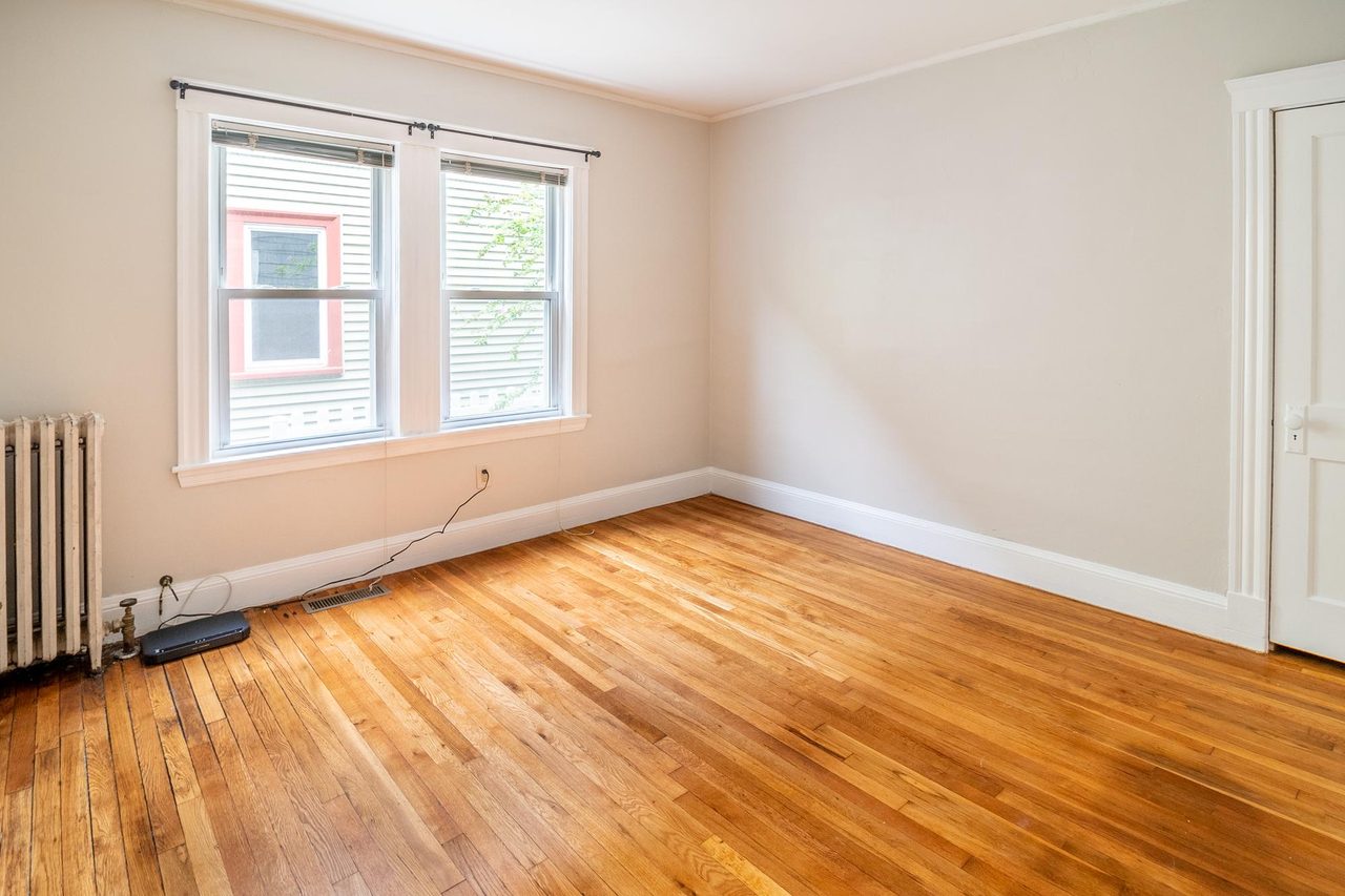#1227: Mission Hill - Full Bedroom D - 3