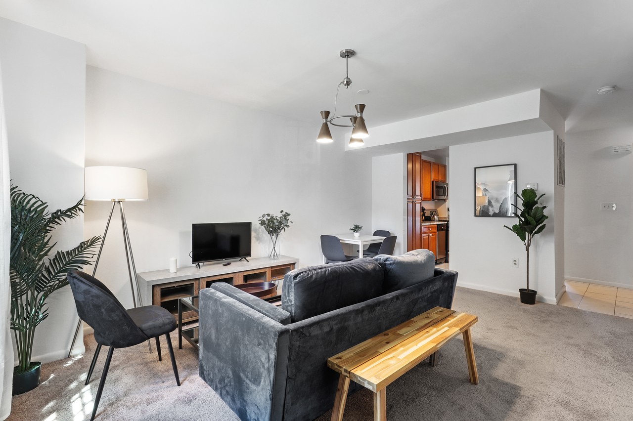  #417: Logan Circle - Full Bedroom 3D  -  #417: Logan Circle  - Gallery -  5