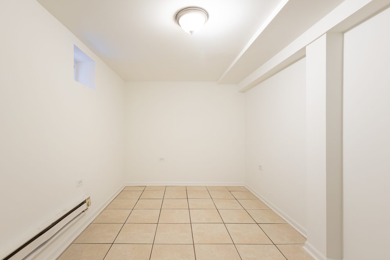  #1671: Logan Square - Full Bedroom C  -  #1671: Logan Square  - Gallery -  11