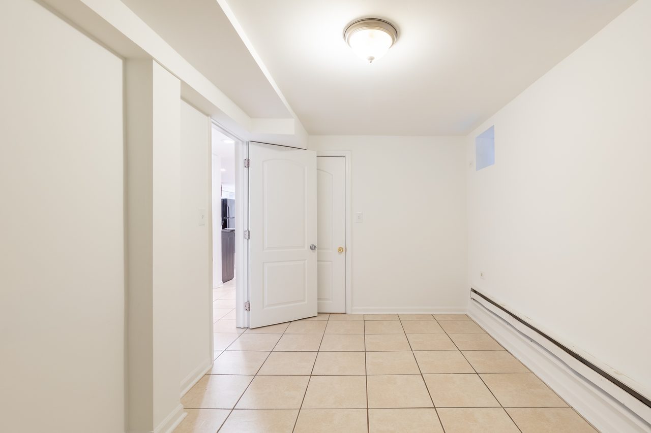  #1671: Logan Square - Full Bedroom C  -  #1671: Logan Square  - Gallery -  10