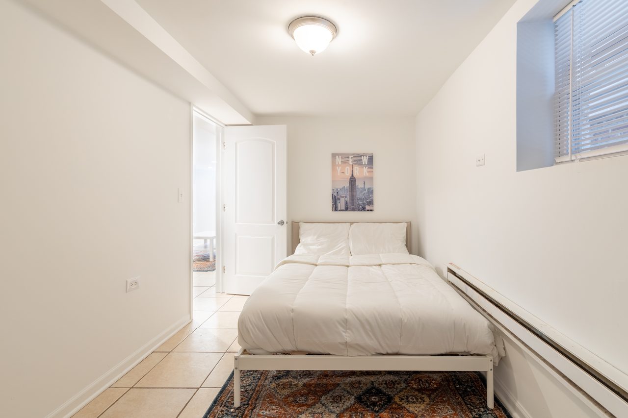  #1671: Logan Square - Full Bedroom B  -  #1671: Logan Square  - Gallery -  11