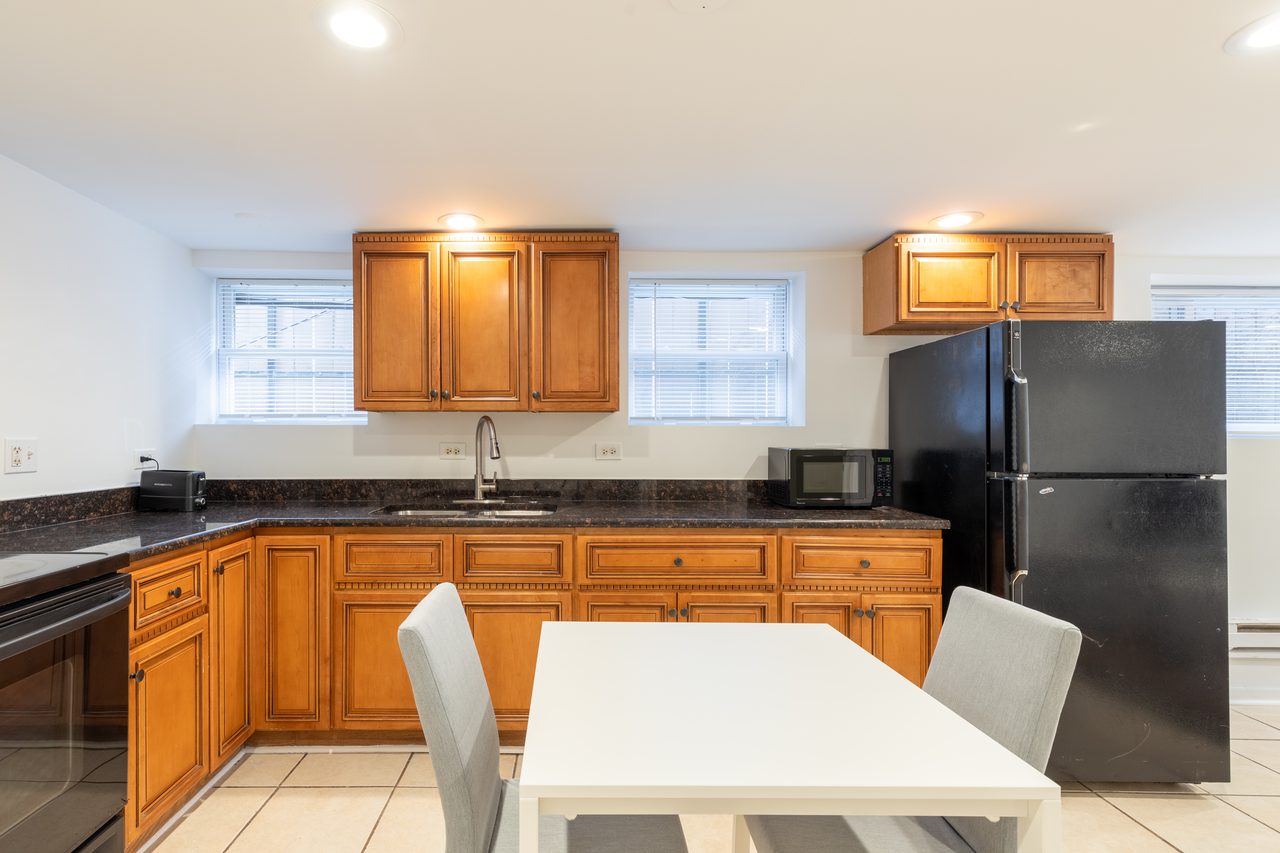  #1671: Logan Square - Full Bedroom B  -  #1671: Logan Square  - Gallery -  5