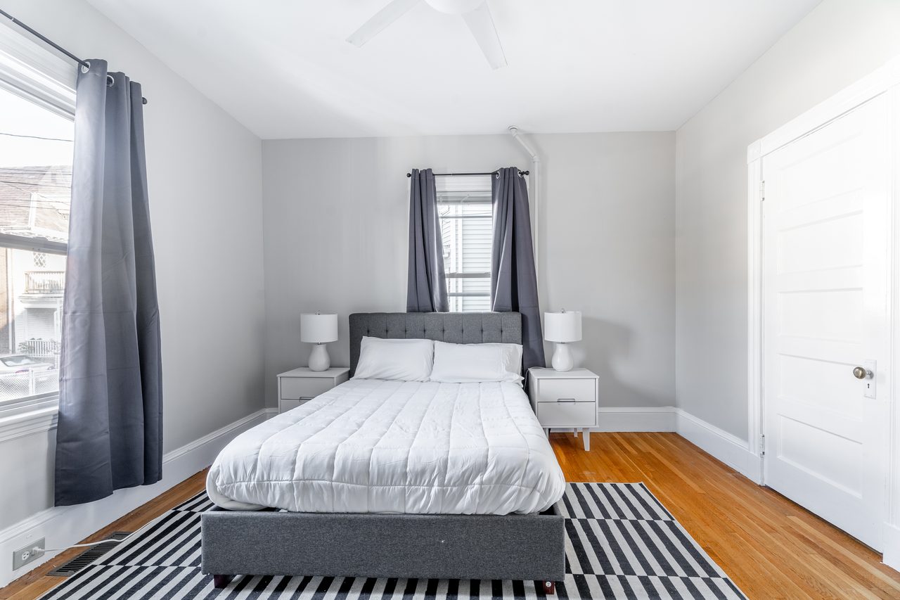 #1516: Brighton - Full Bedroom B - 3