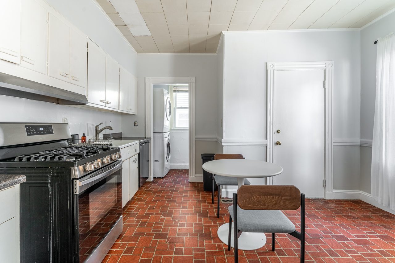 #1516: Brighton - Full Bedroom B - #1516: Brighton - Gallery - 8