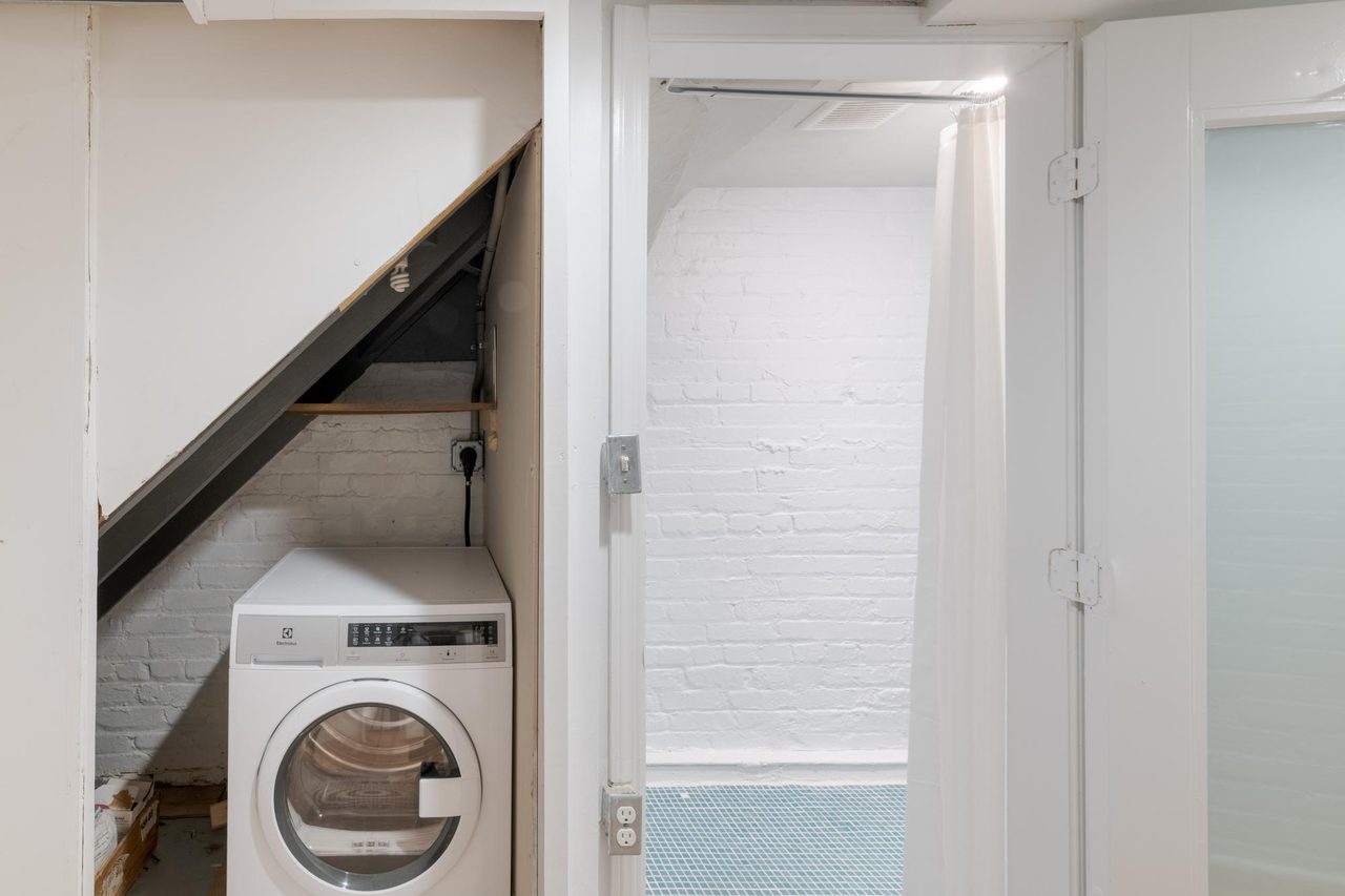 #1589: Columbia Heights - 1 Bedroom (Twin) - #1589: Columbia Heights - Gallery - 5