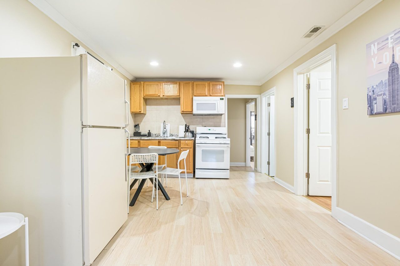 #1468: West Town - Full Bedroom B - #1468: West Town - Gallery - 8