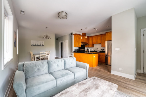 #1507: University Village - Little Italy