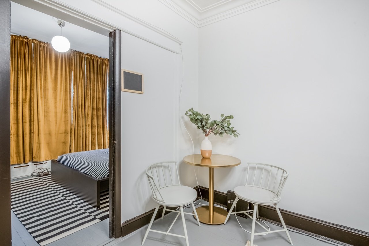  #226: Woodley Park - Queen Bedroom C  -  #226: Woodley Park  - Gallery -  5