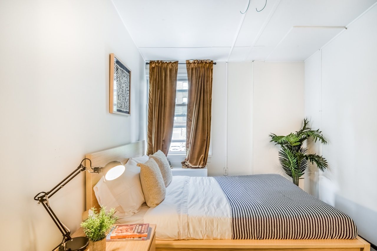  #226: Woodley Park - Full Bedroom E  -  #226: Woodley Park  - Gallery -  4