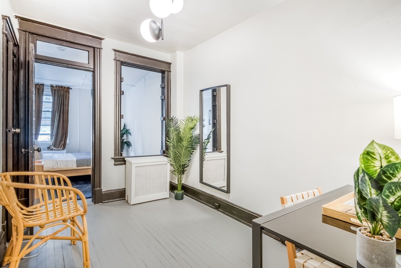  #226: Woodley Park - Full Bedroom E  -  #226: Woodley Park  - Gallery -  10