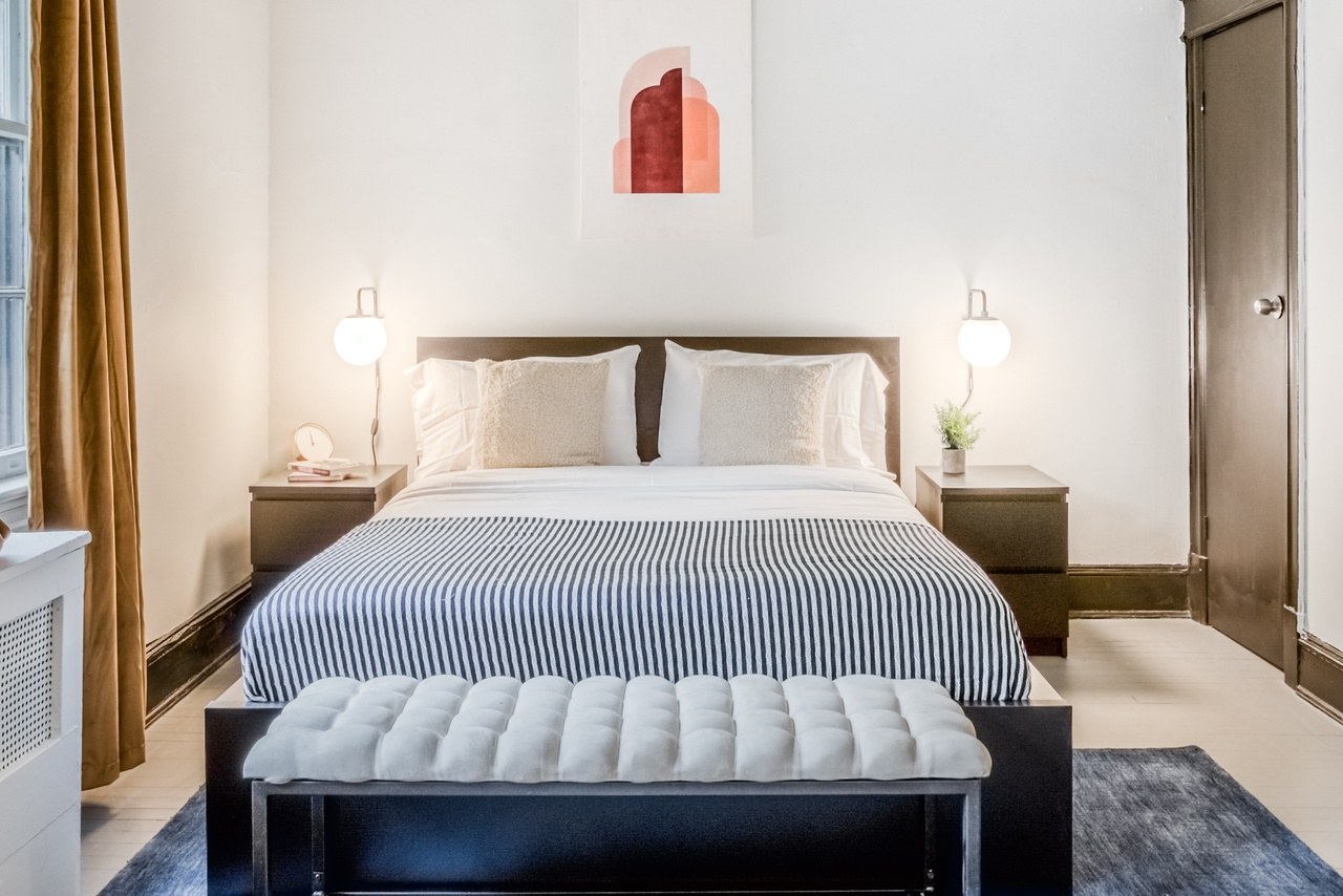 #226: Woodley Park - Queen Bedroom C - #226: Woodley Park - Gallery - 4