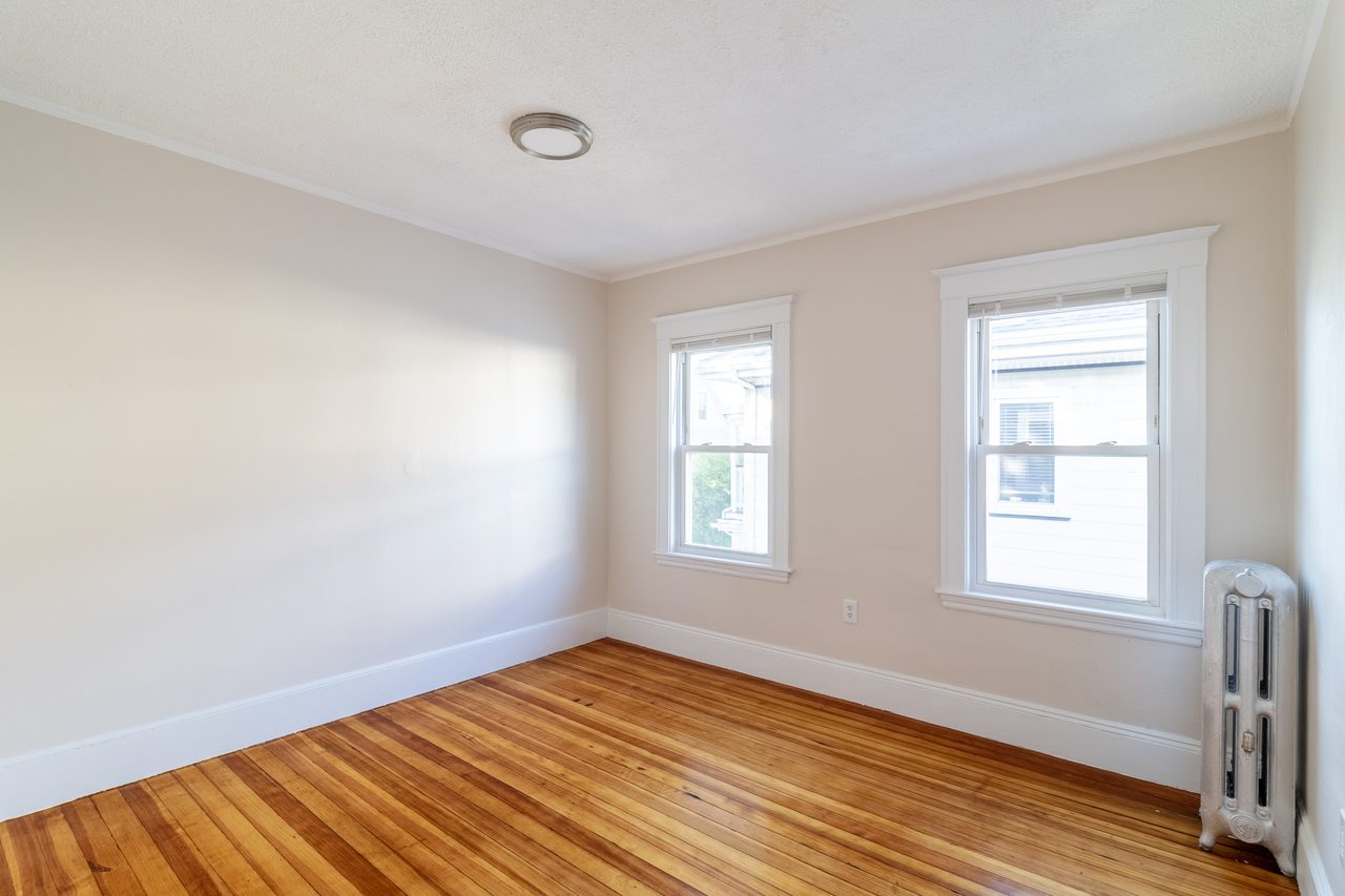  #1735: Allston - Queen Bedroom A  -  #1735: Allston  - Gallery -  1
