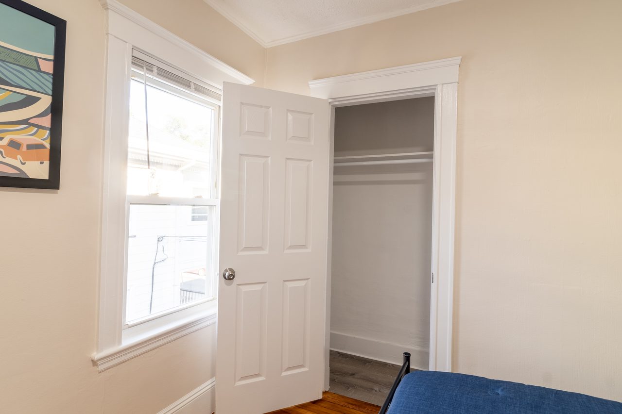  #1735: Allston - Queen Bedroom B  -  #1735: Allston  - Gallery -  4