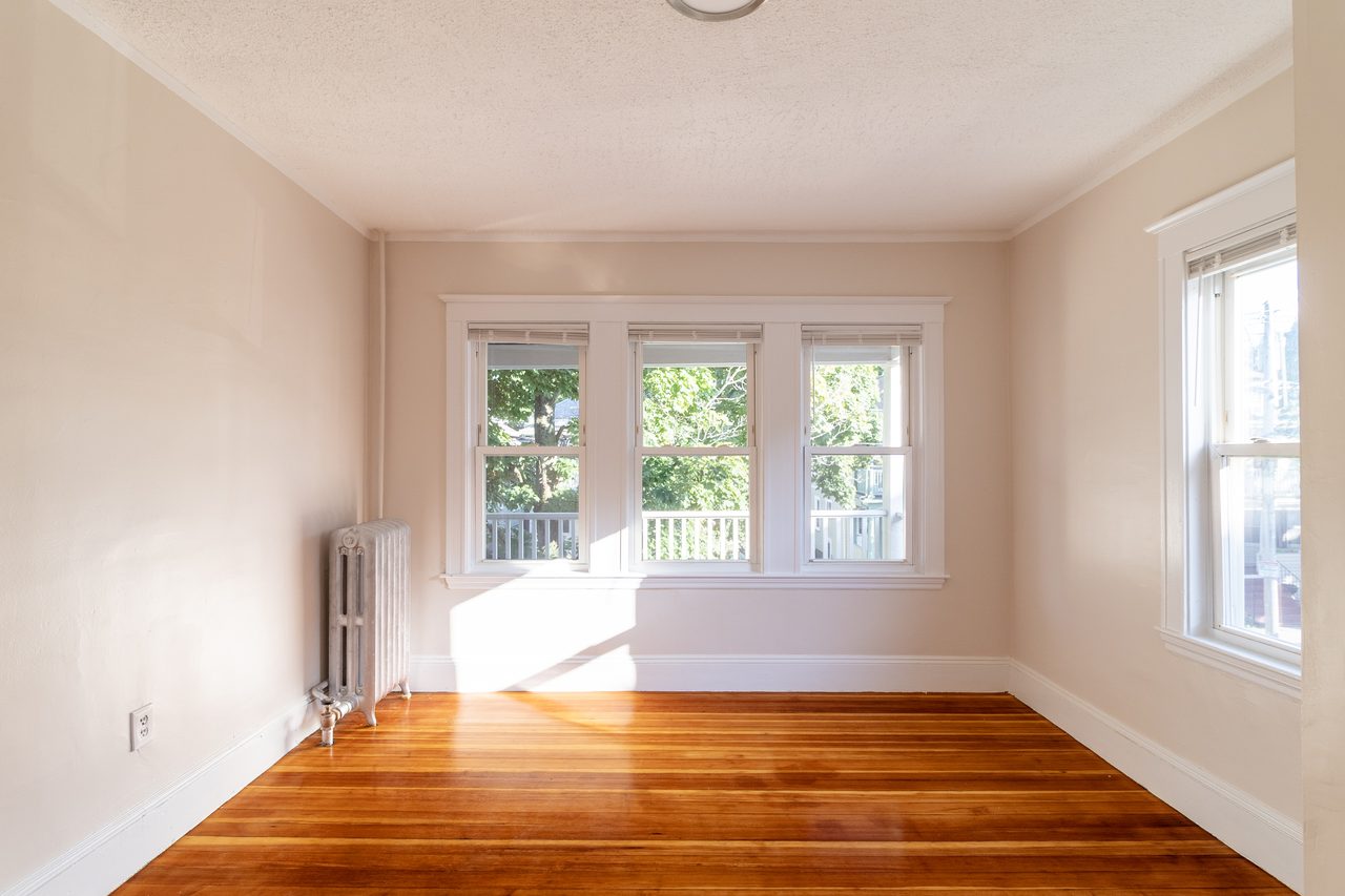  #1735: Allston - Queen Bedroom C  -  #1735: Allston  - Gallery -  4