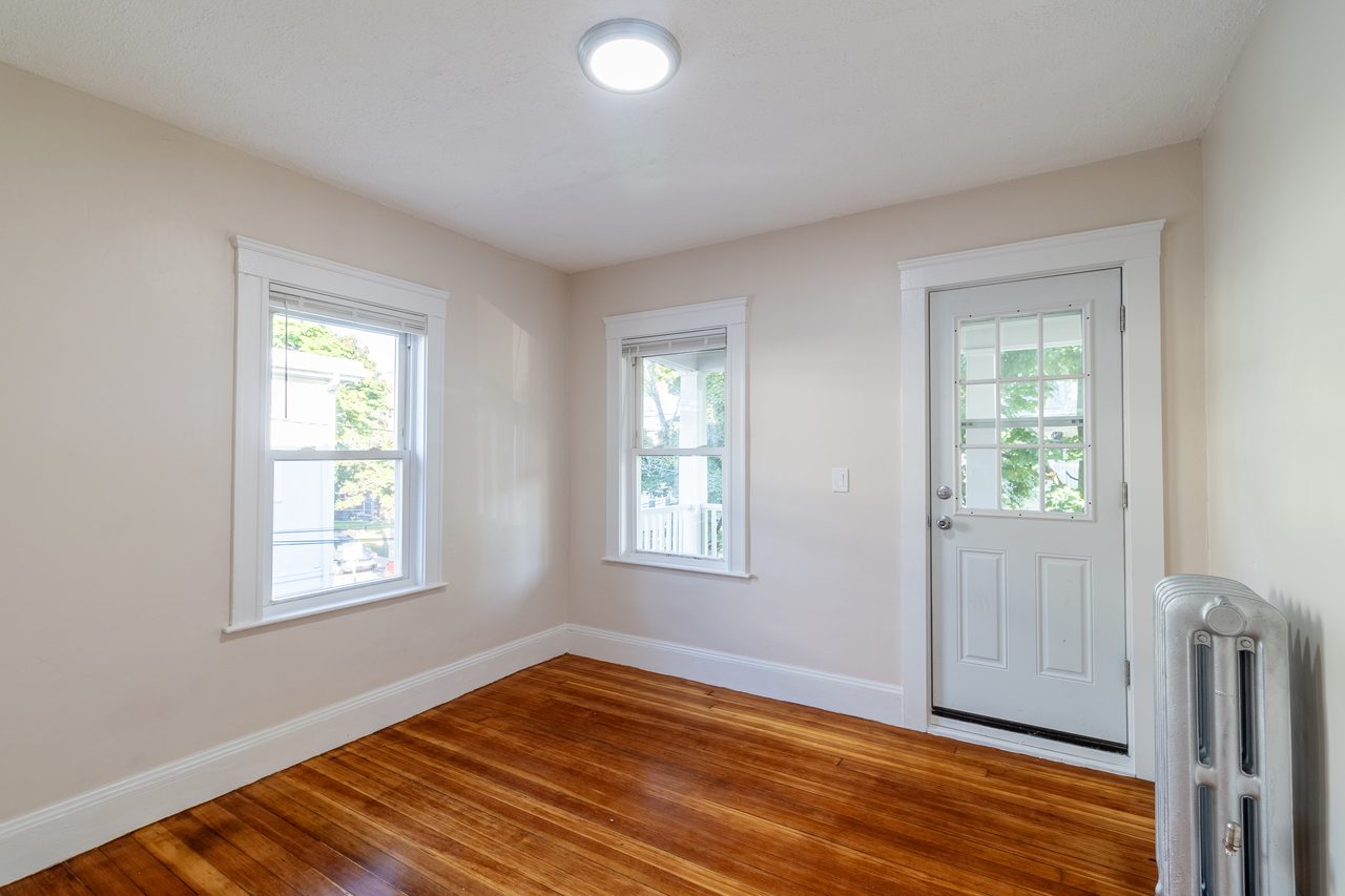  #1735: Allston - Queen Bedroom C  -  #1735: Allston  - Gallery -  3