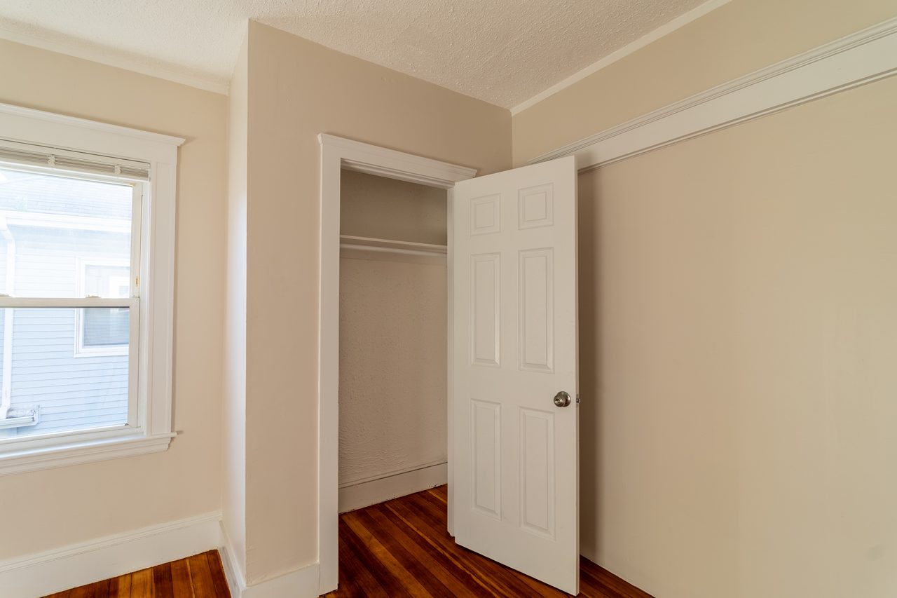  #1735: Allston - Queen Bedroom D  -  #1735: Allston  - Gallery -  6
