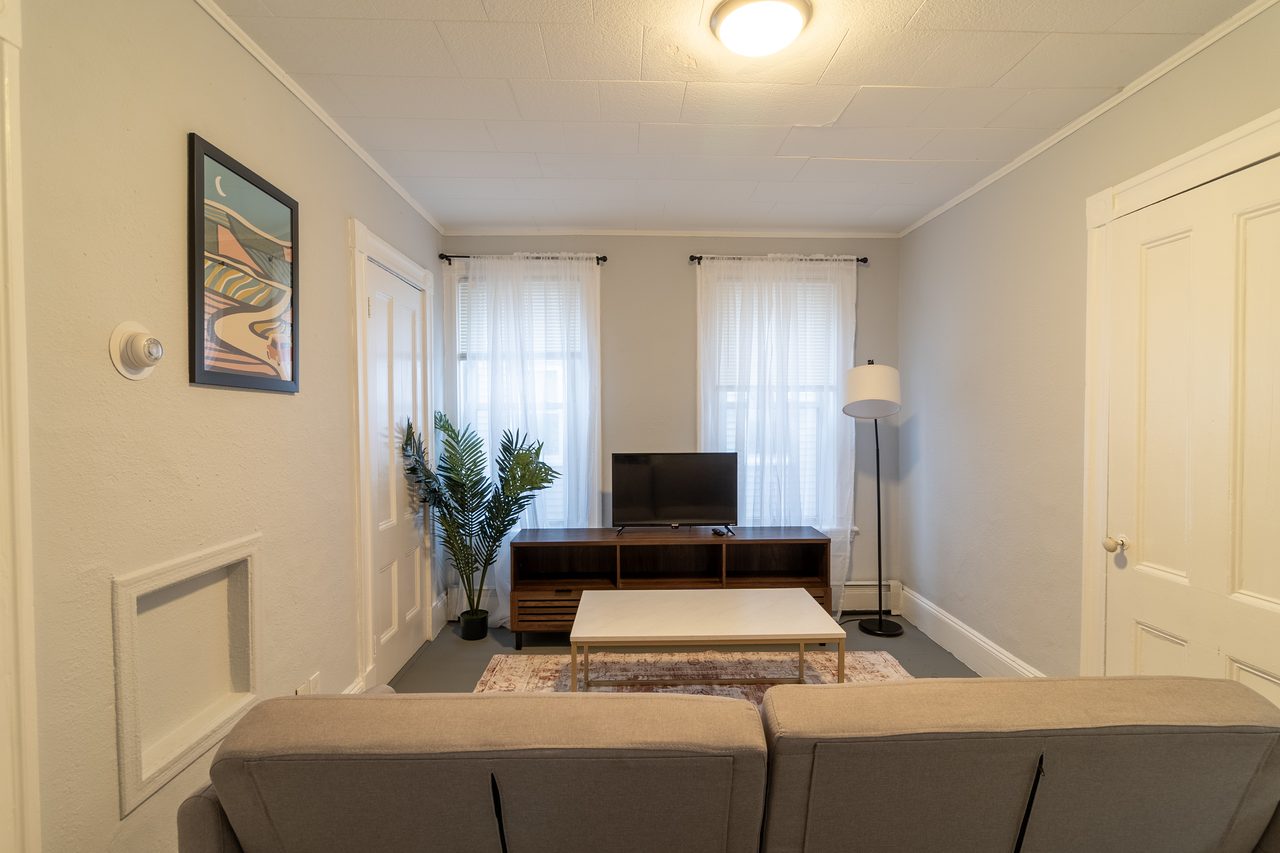 #1745: East Cambridge - Queen Bedroom A - #1745: East Cambridge - Gallery - 6