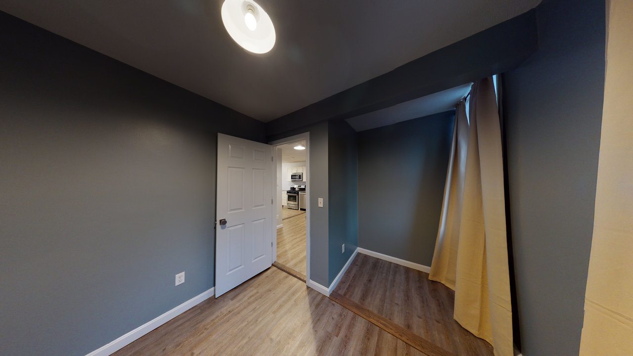  #471: North End - Queen Bedroom A  -  #471: North End  - Gallery -  12