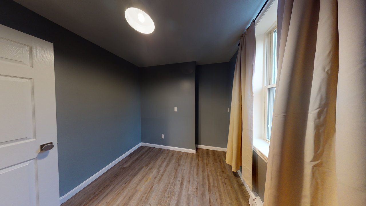  #471: North End - Full Room B  -  #471: North End  - Gallery -  4