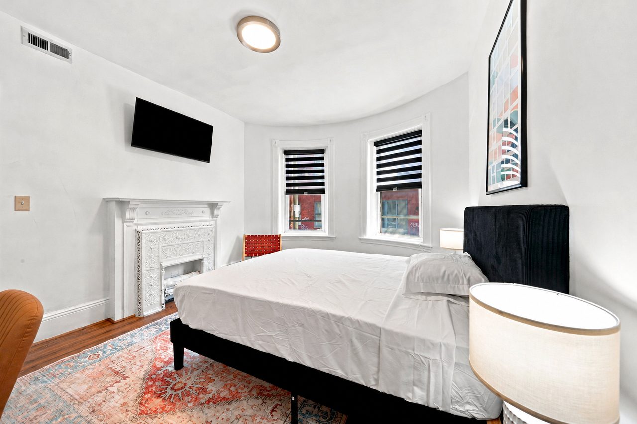 #834: Allston - Queen Bedroom A - 2