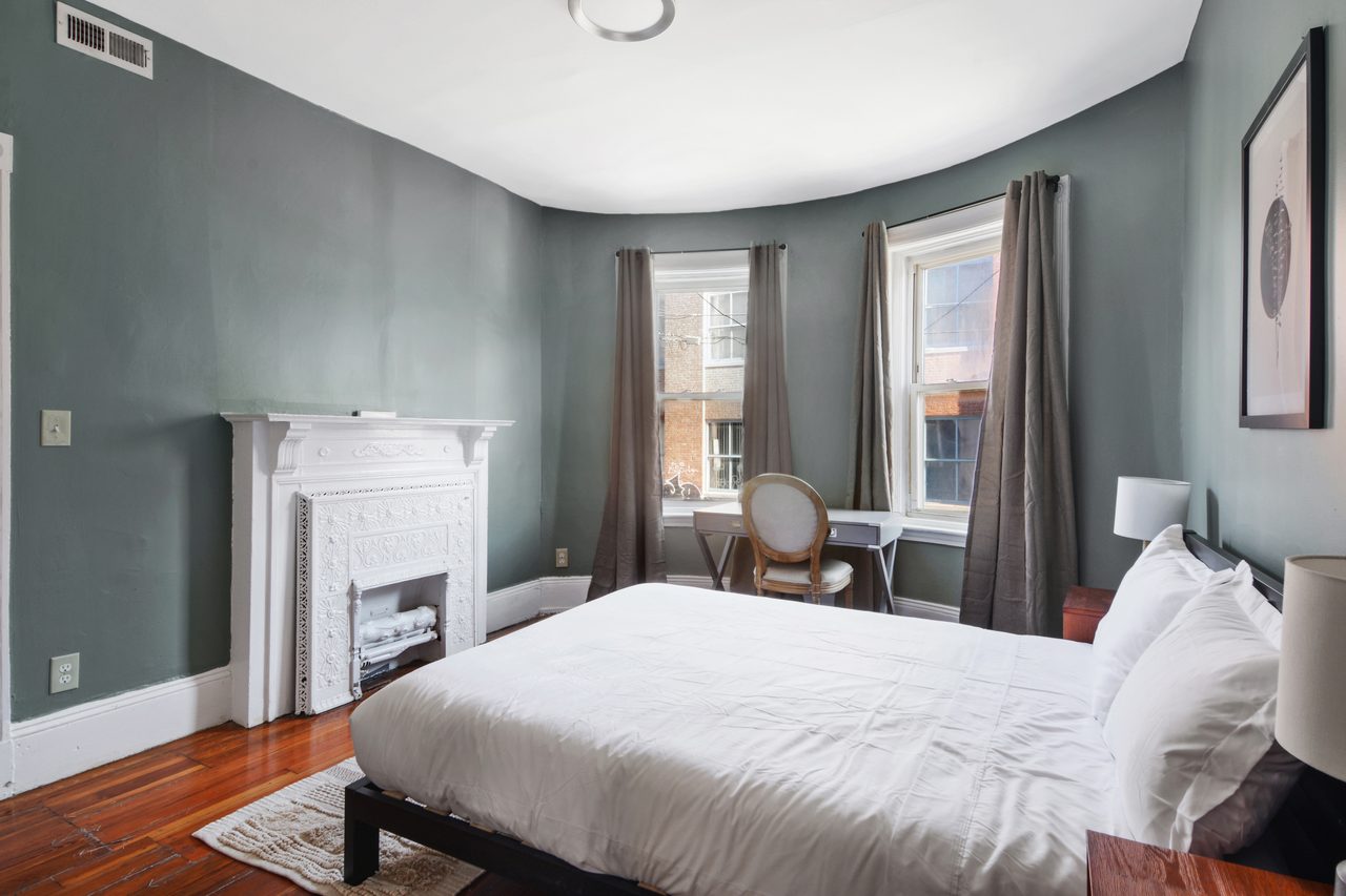  #834: Allston - Queen Bedroom A  -  #834: Allston  - Gallery -  7