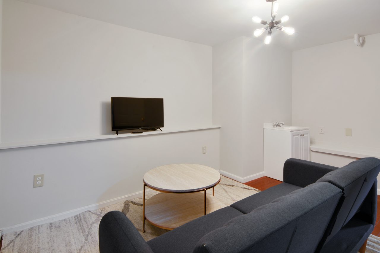  #834: Allston - Queen Bedroom A  -  #834: Allston  - Gallery -  4