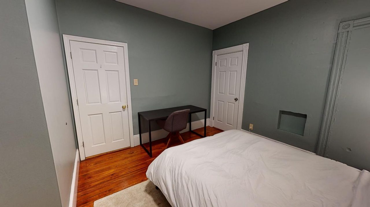 #834: Allston - Queen Bedroom B  -  #834: Allston  - Gallery -  10