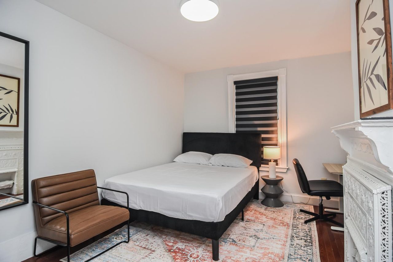 #834: Allston - Queen Bedroom F - 15