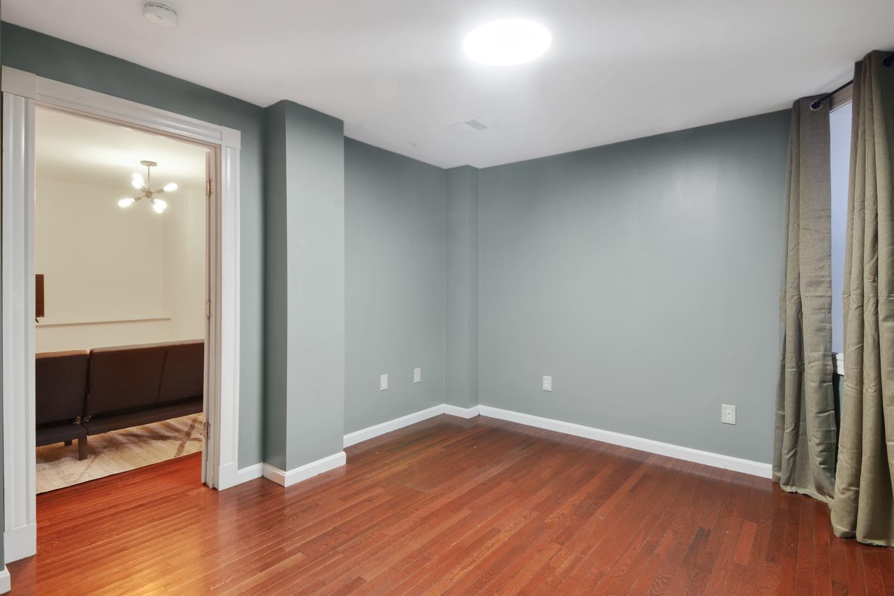  #834: Allston - Full Bedroom G  -  #834: Allston  - Gallery -  11