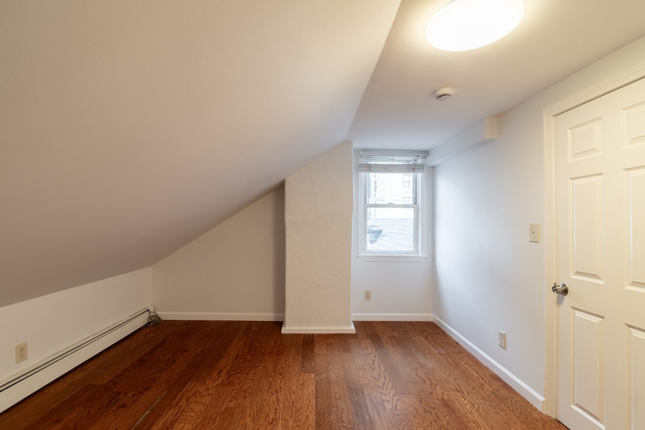 #1786: East Cambridge - Queen Bedroom D - 17