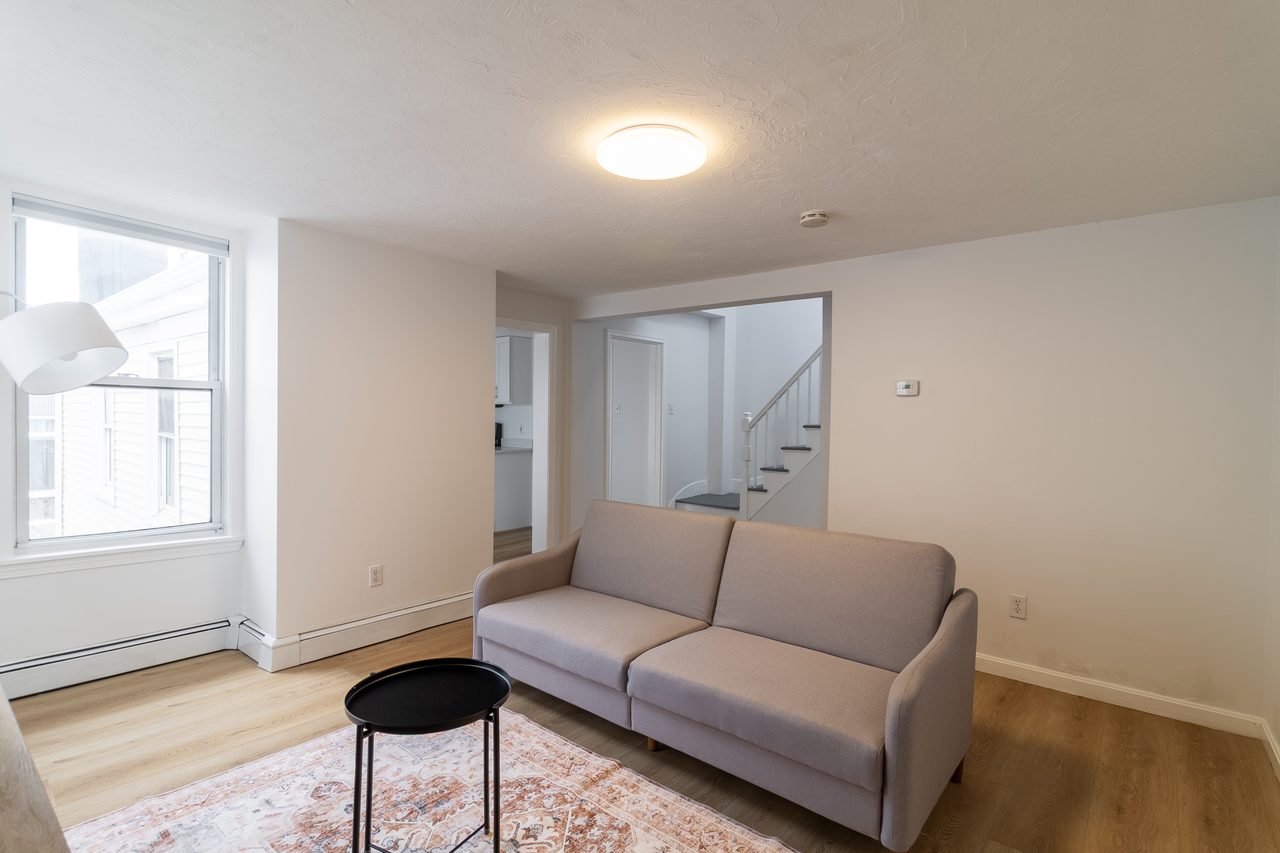 #1786: East Cambridge - Queen Room C W/Private Bathroom - 8