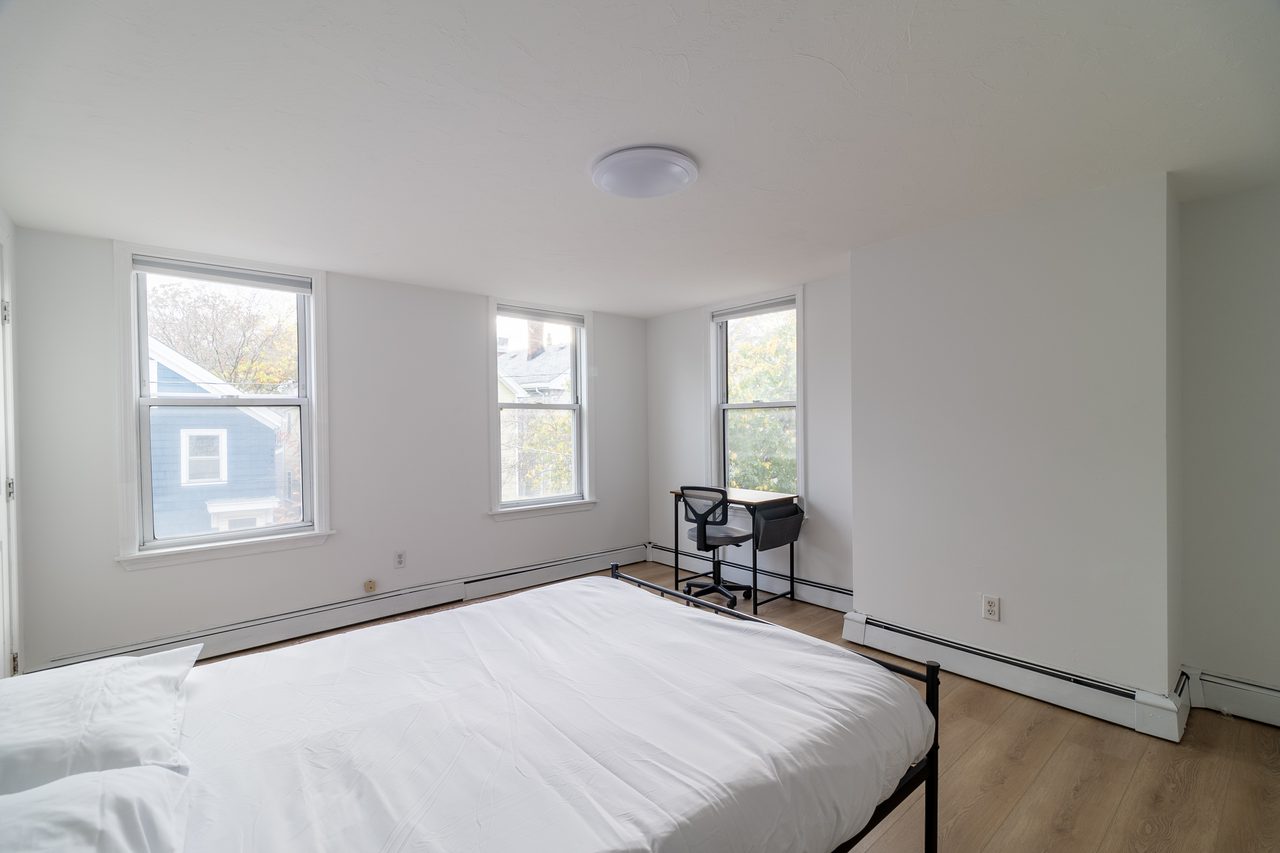 #1786: East Cambridge - Queen Room A W/Private Bathroom - 18
