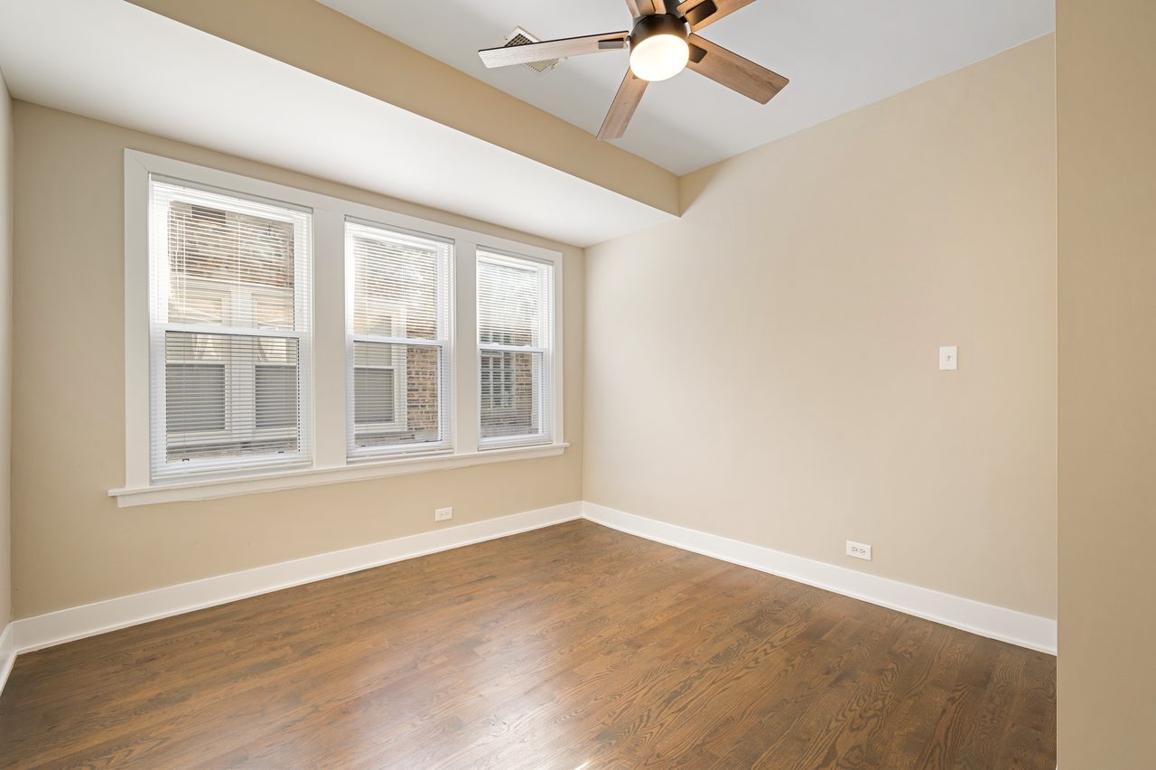  #1754: Logan Square - Queen Bedroom C  -  #1754: Logan Square  - Gallery -  1