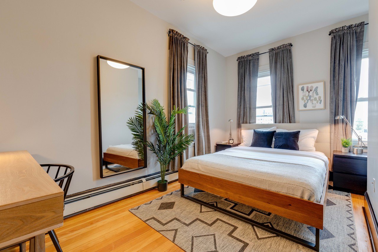 #194: South Boston - Queen Bedroom 3A - #194: South Boston - Gallery - 3