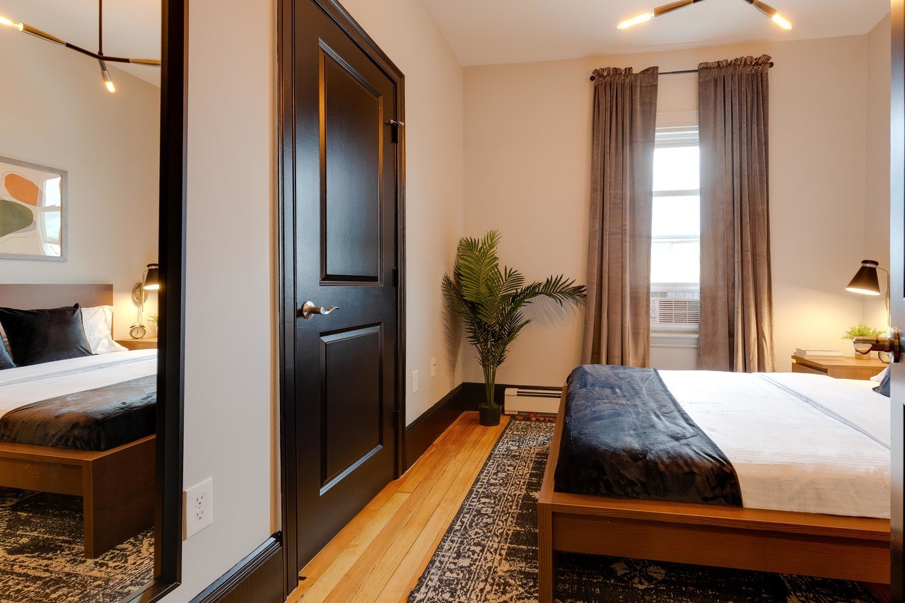 #194: South Boston - Full Bedroom 3D - #194: South Boston - Gallery - 4