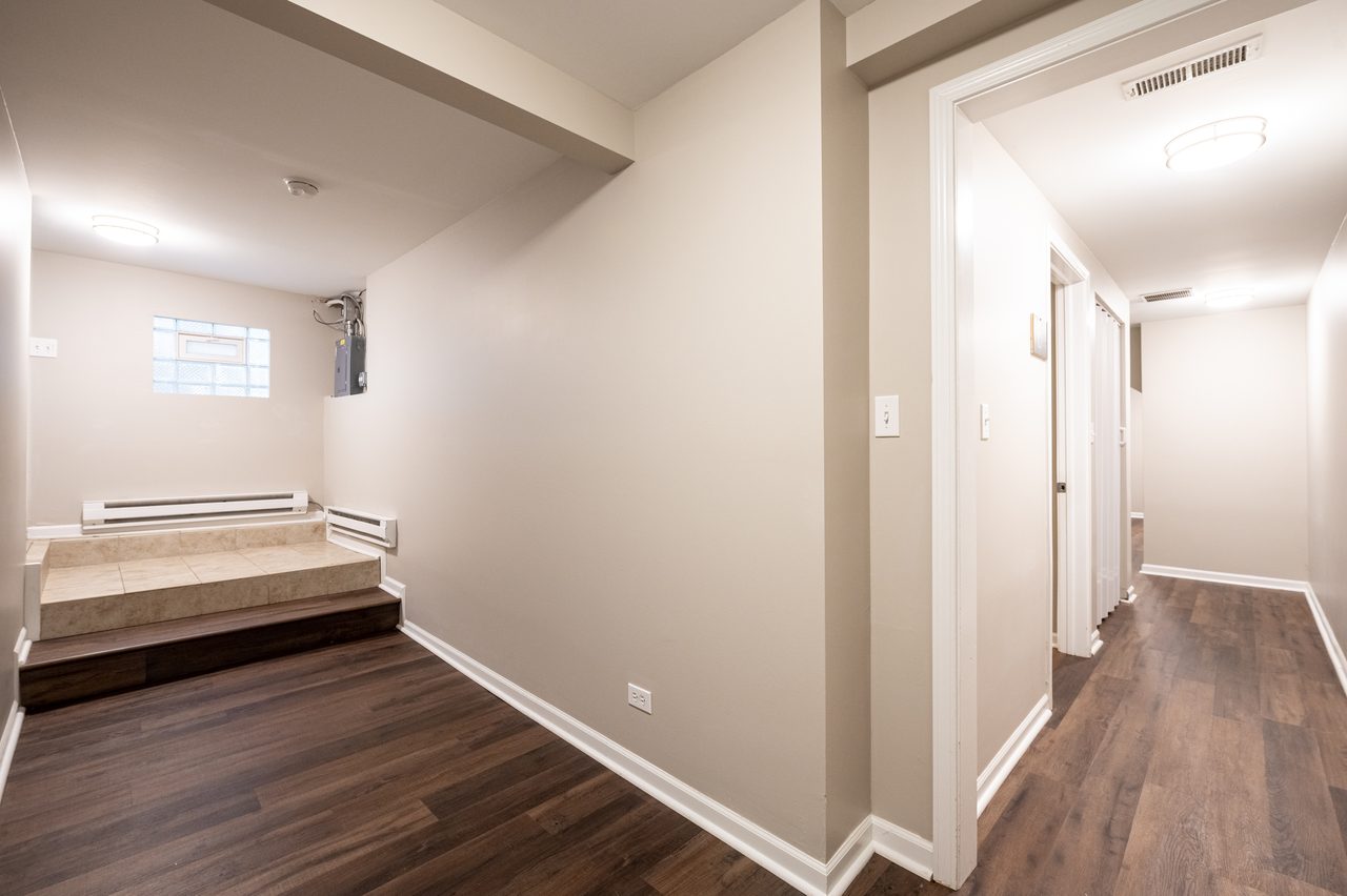 #1414: Bucktown - Full Bedroom E - #1414: Bucktown - Gallery - 9