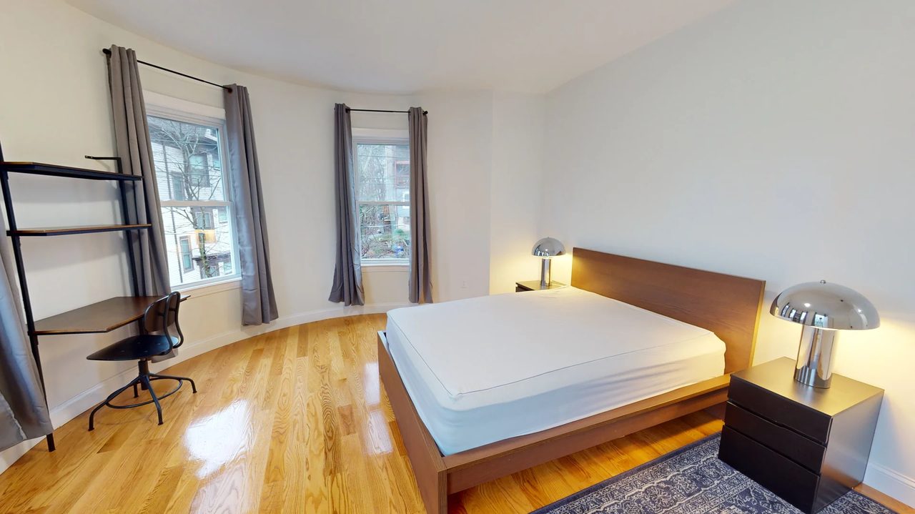 #991: Fort Hill - Queen Bedroom A - 9