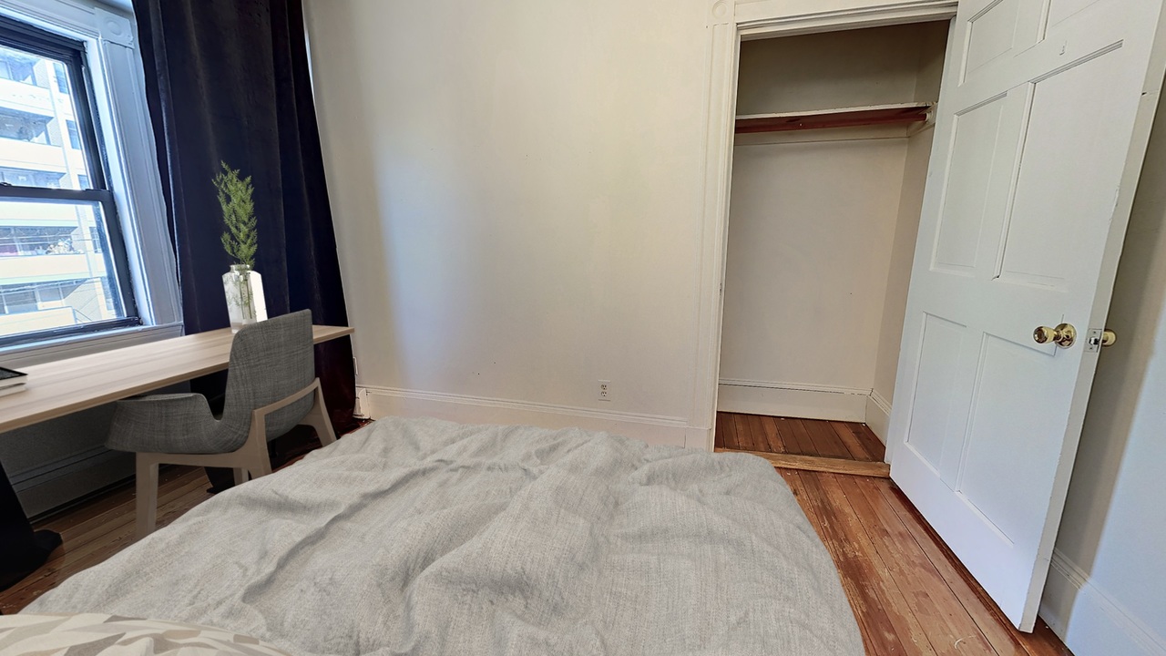 #375: Brighton - Full Bedroom 2B - #375: Brighton - Gallery - 5