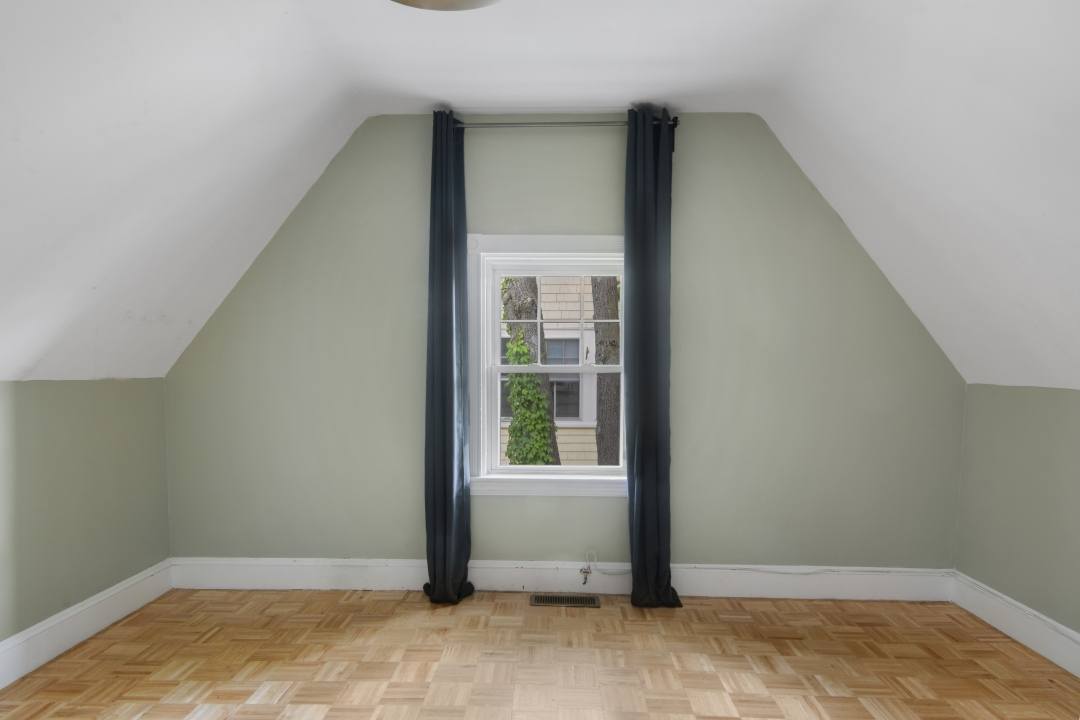  #443: Harvard Square (Cambridge) - Full Bedroom F  -  #443: Harvard Square (Cambridge)  - Gallery -  2